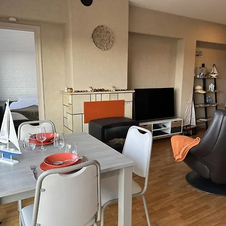 La Carihuela With Parking By Interhome Apartamento Blankenberge